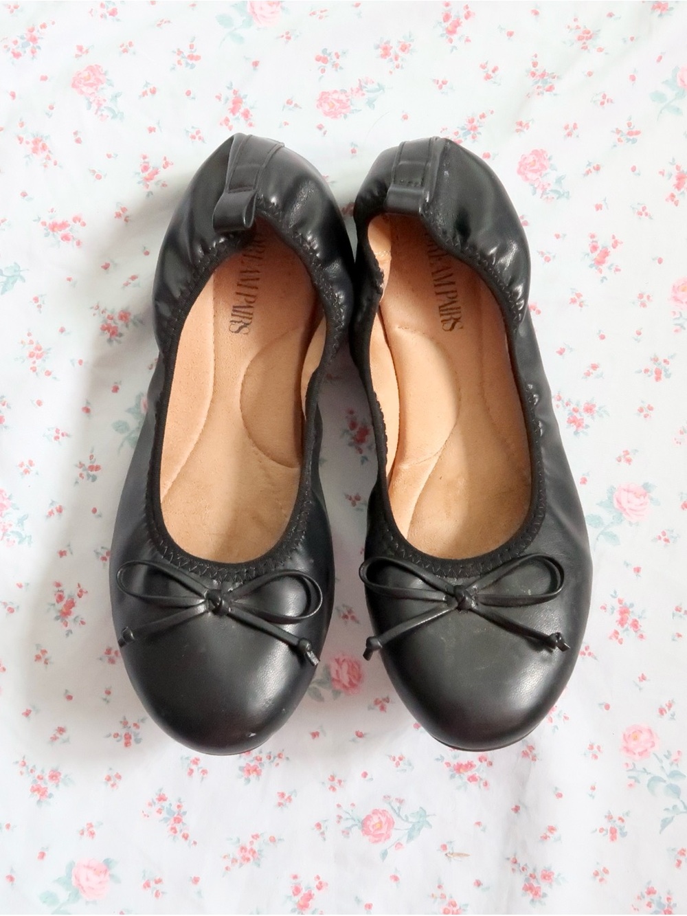 Black Women’s Ballet Flats with Bow